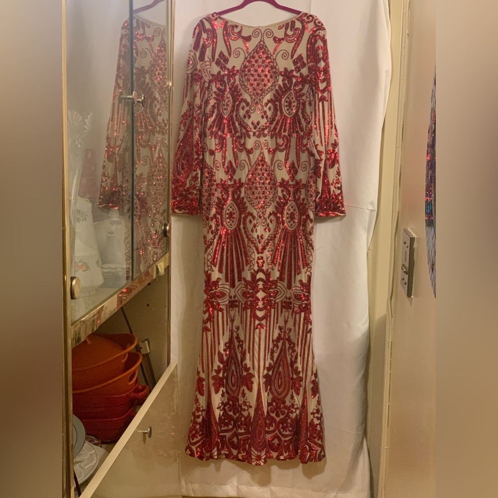 FAERIESTY Red Long Sleeve Floral Sequin Gown